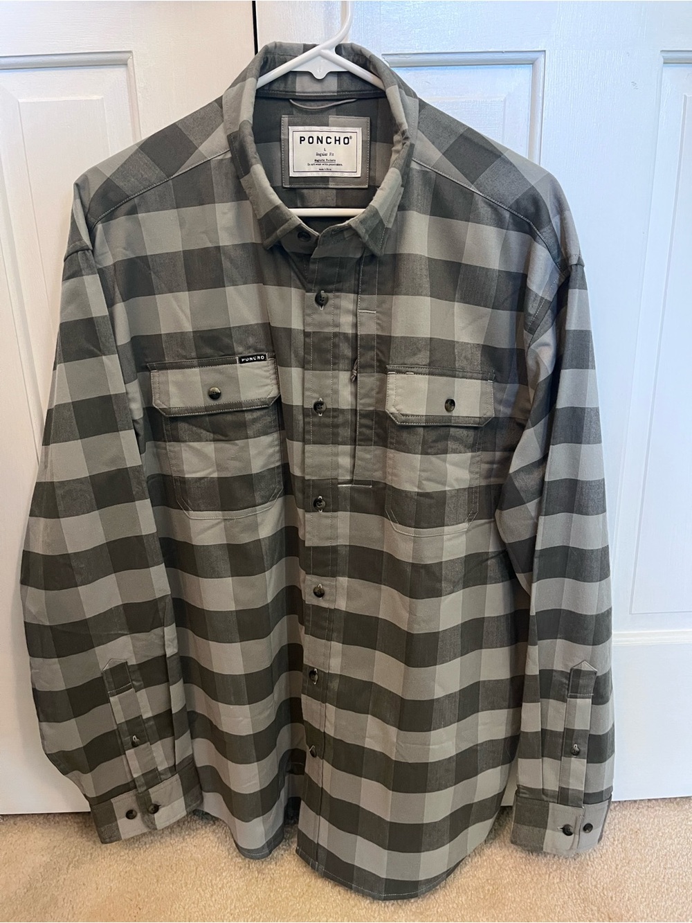 Poncho Outdoors  Men’s Grey Buffalo Plaid Button-Down Flannel